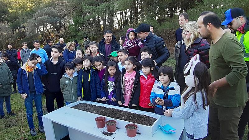 İzmir ormanlarının fidanlarını çocuklar yetiştirecek