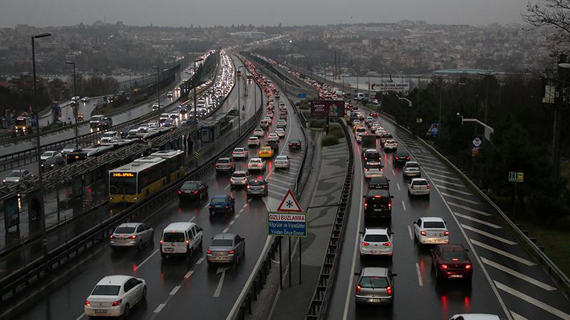 İstanbul trafiğinde yoğunluk yüzde 70'i aştı