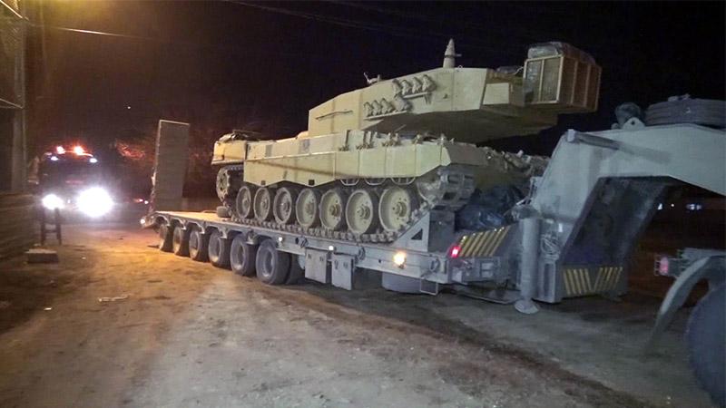 İdlib'e gece yarısı sevkiyatı; füze rampaları ve tank gönderildi