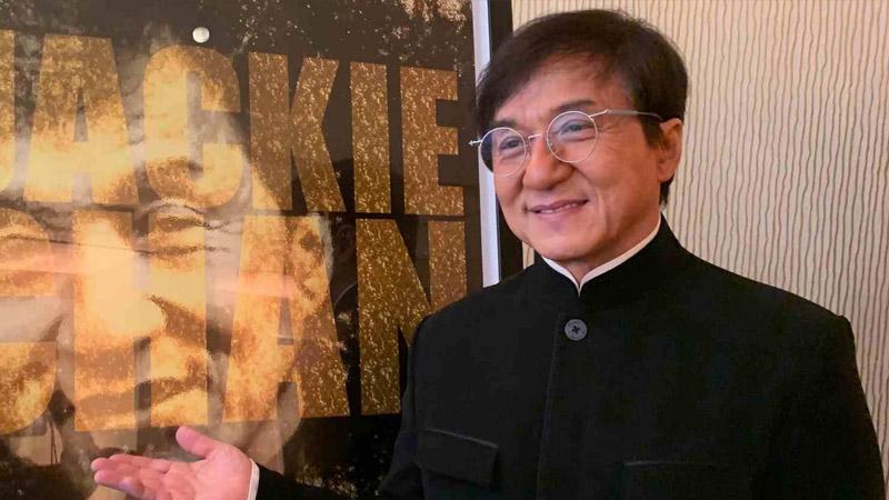 Jackie Chan’den Koronavirüs açıklaması