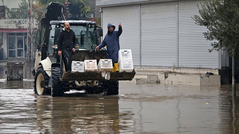 Meteoroloji'den çığ ve sel uyarısı