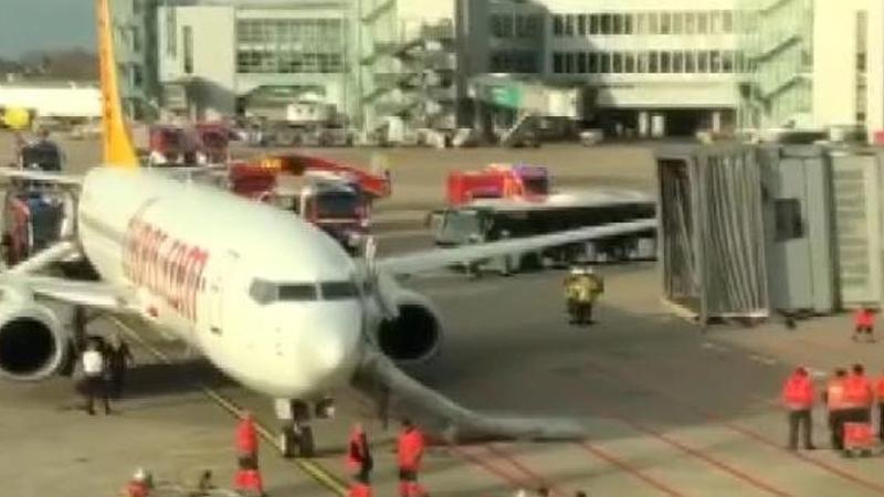 Düsseldorf'ta Pegasus uçağında yangın paniği 