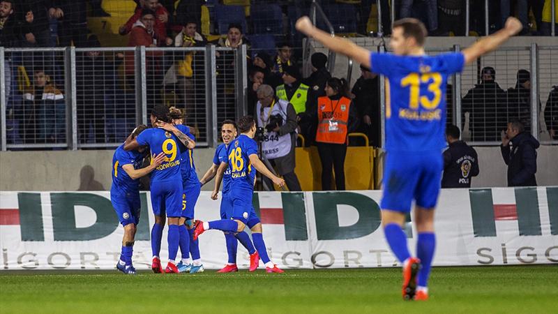 Fenerbahçe Ankara'da kayıp!