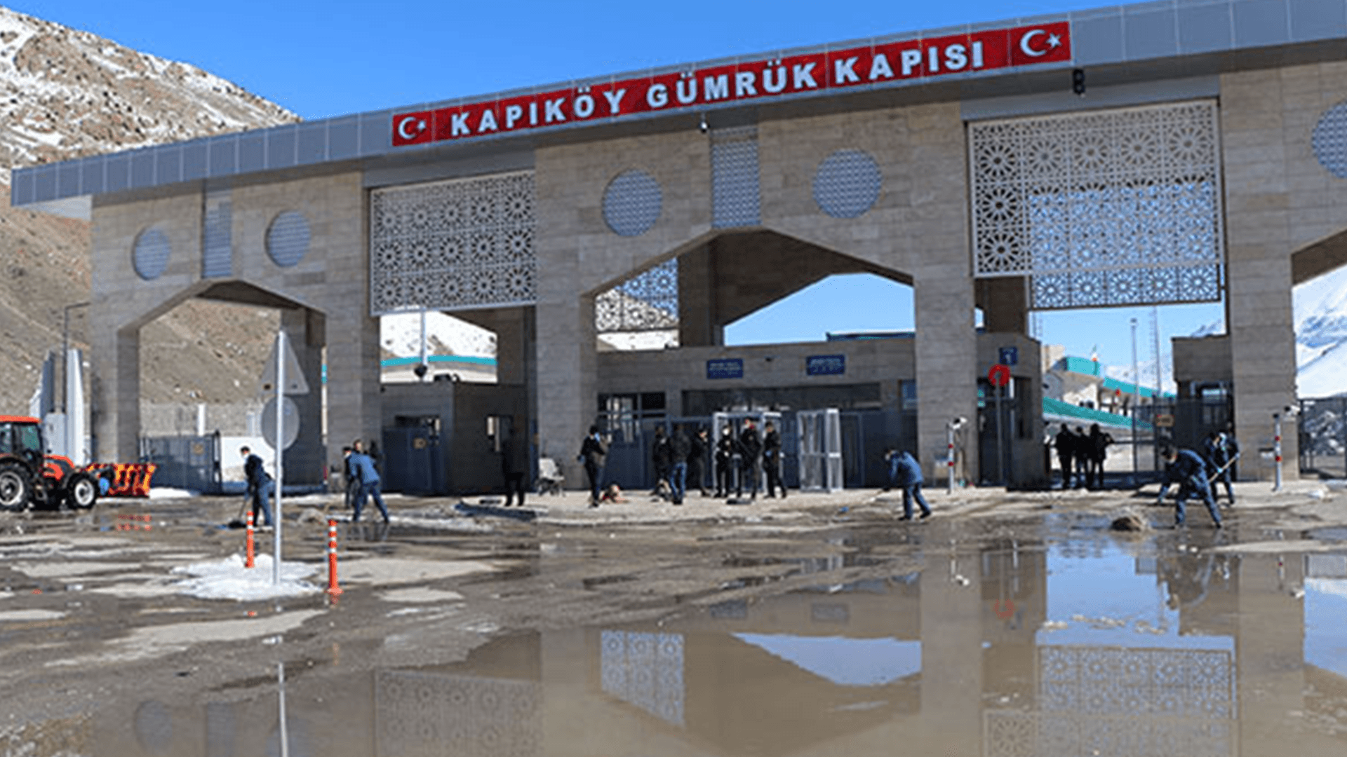 İran-Türkiye sınırında Koronavirüs tedbiri: Kapıköy Gümrük Kapısı’na sahra hastanesi kuruluyor 