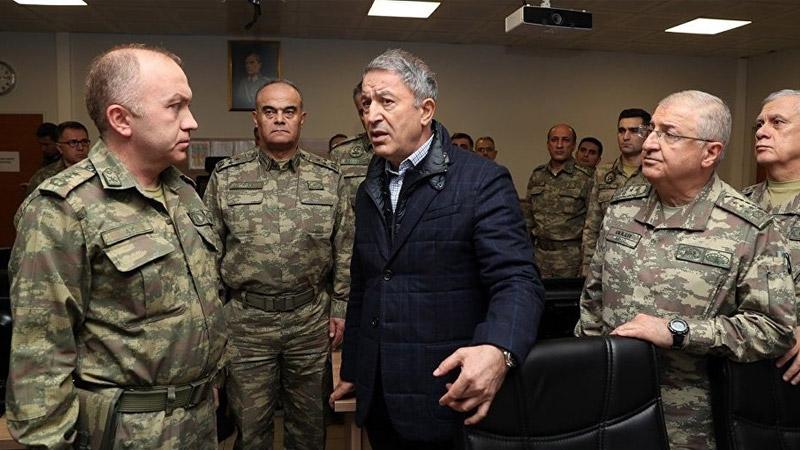 Hulusi Akar ve kuvvet komutanları sıfır noktasında