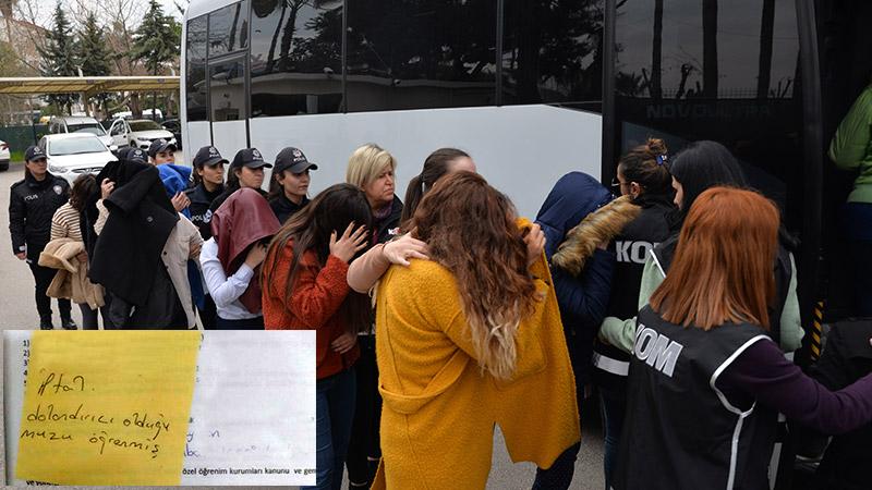 Dolandıracakları kişiler için 'tam mal, salak, yazık öğrenci' diye not tutmuşlar!