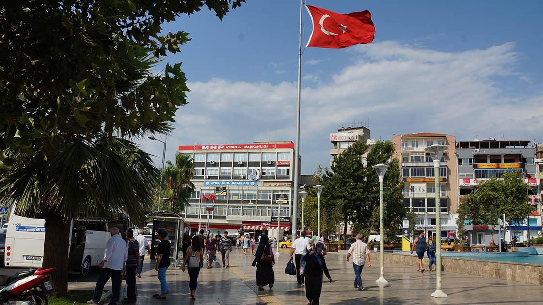 Aydın’da toplantı ve gösteri yürüyüşlerine 15 Mart’a kadar yasak getirildi