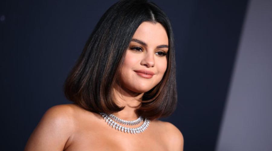 Selena Gomez: Bazen sonsuza kadar yalnız kalacağımı düşünüyorum