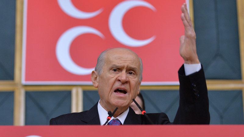 Bahçeli'den Koronavirüs değerlendirmesi: Aziz milletimiz Bilim Kurulu'nun değerli üyelerinin hangi birisine itibar etsin?