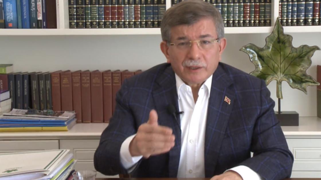 Ahmet Davutoğlu: Süreli ve sınırlı sokağa çıkma yasağında tereddüt edilmemeli