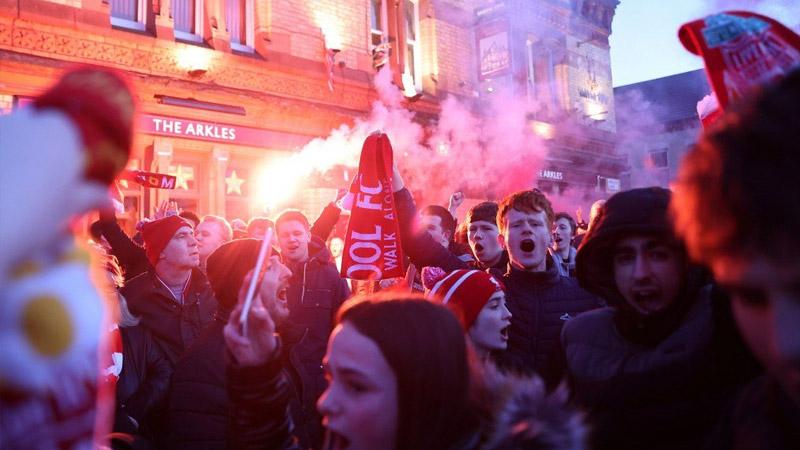 Personelini ücretsiz izne çıkarma kararı alan Liverpool geri adım attı