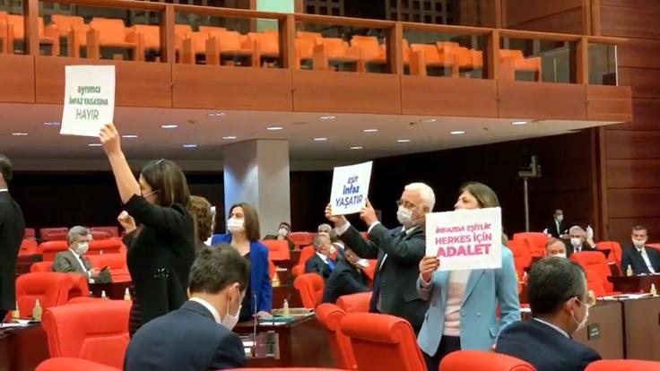 HDP'den Meclis'te 'infaz yasası' protestosu