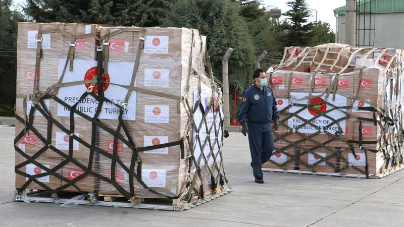 5 ülkeye yapılan tanı kiti, maske ve tulum yardımı yine Cumhurbaşkanlığı forsuyla gönderildi!