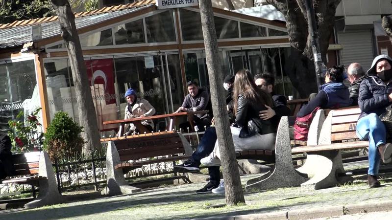 Güneşli havayı gören İstanbullular soluğu parklarda aldı!