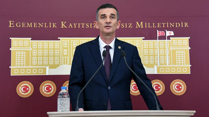 Dikbayır “Millet 5’ten büyüktür” dedi, sonra tweetini sildi