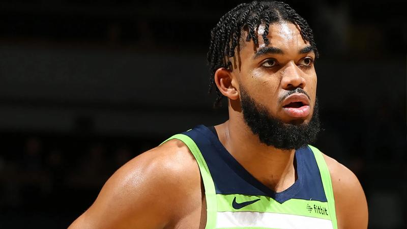 NBA yıldızı Karl-Anthony Towns'ın annesi Koronavirüs nedeniyle hayatını kaybetti