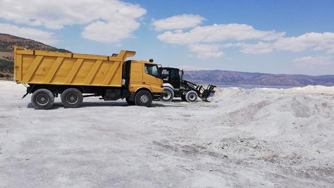 Ankara Barosu: Salda Gölü'nü iş makineleriyle tahrip edenler hakkında suç duyurusunda bulunduk