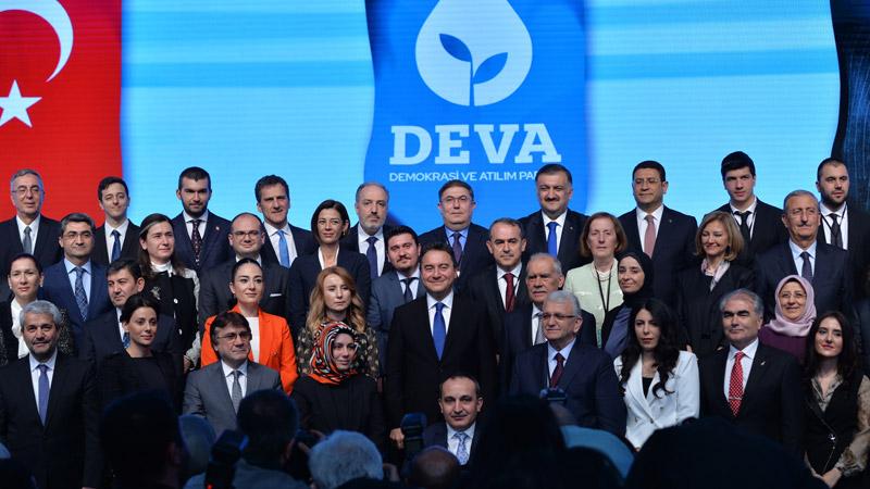 DEVA'dan YÖK düzenlemesine eleştiri: Müşkül durumu fırsata çeviren iktidarın geçirdiği kanun AYM kararına aykırı, ürkütücü, öğretim görevlileri otoriteye tabi hale gelecek