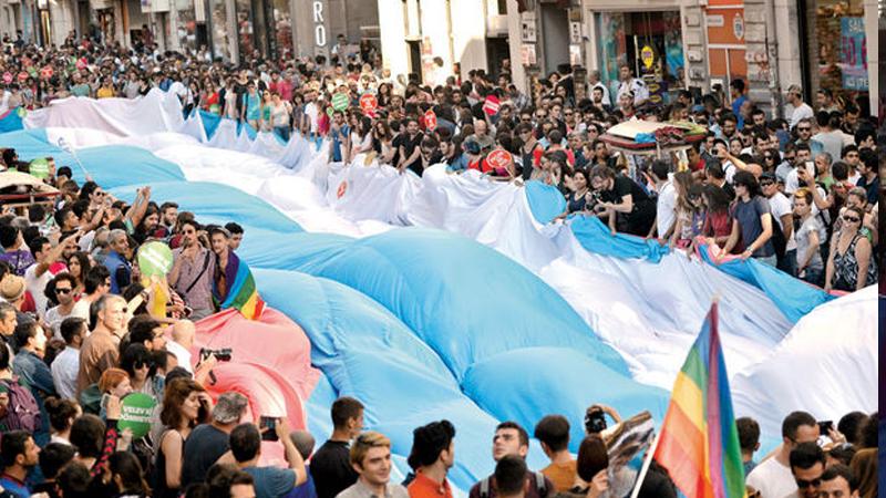 Trans bireylerin çağrısına Seda Sayan'dan destek