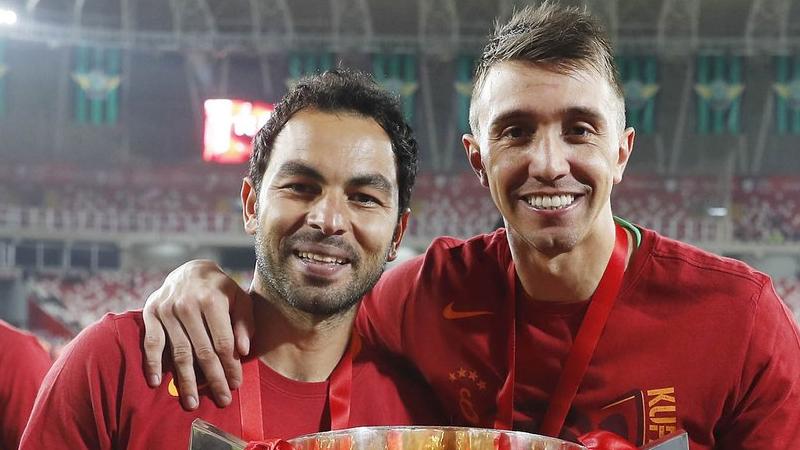 Galatasaray'da Selçuk İnan, Muslera ve Donk maaş indirimini kabul etti