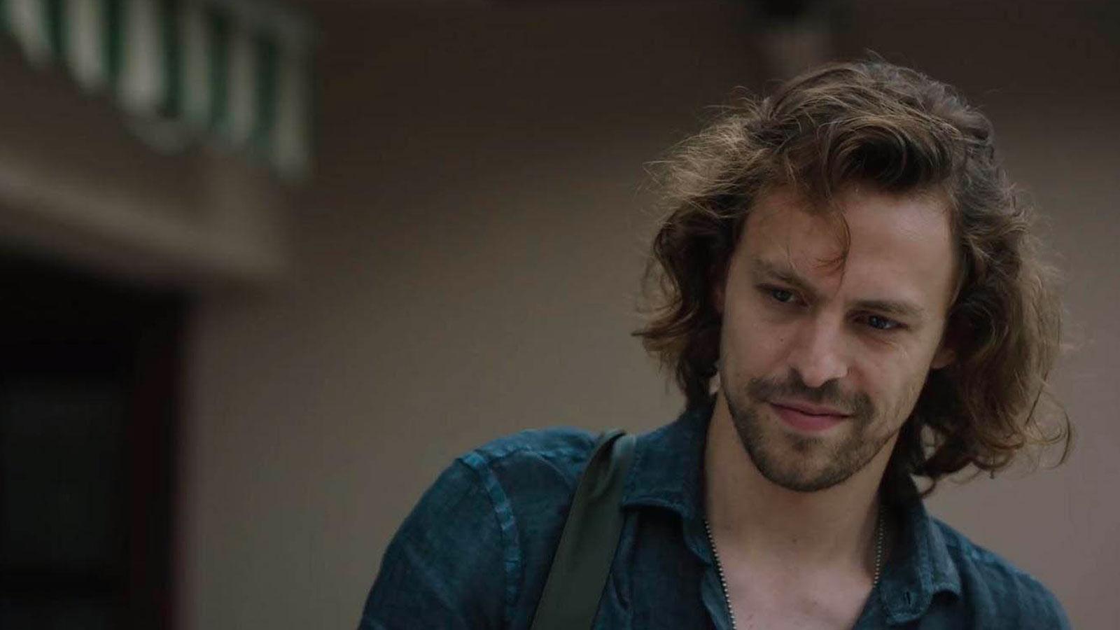 Oyuncu Metin Akdülger’den kendisini beğenen hayranlarına: Estağfurullah, o sizin kendi seksiliğiniz