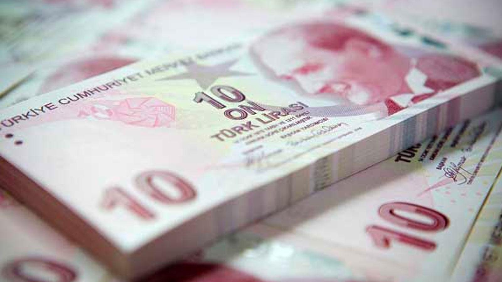 Dolar 7 TL'yi geçince vatandaş dolar sattı: Döviz mevduatı 351 milyon dolar azaldı