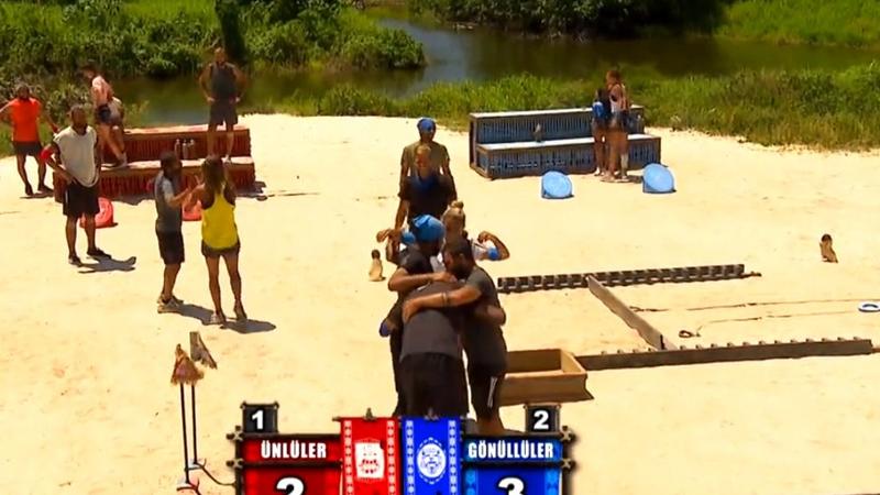 Survivor'da dokunulmazlık oyununu Ünlüler kazandı