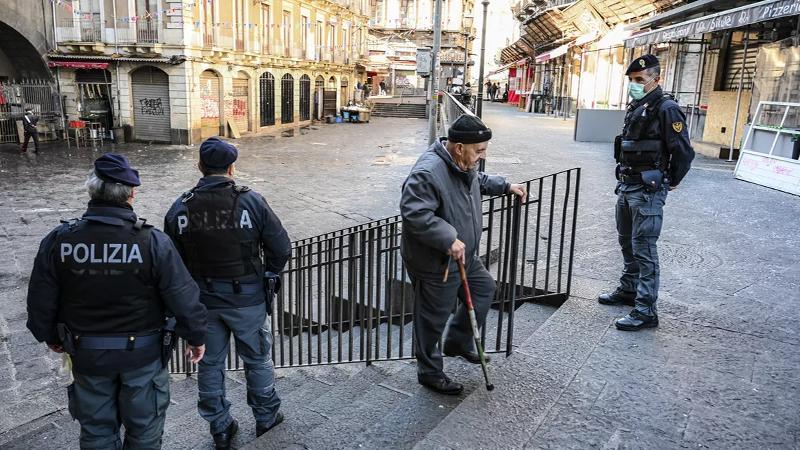 Avrupa Hastalık Kontrol Merkezi: Avrupa'daki Covid-19 kaynaklı ölümlerin yarısından fazlası yaşlı bakımevlerinde görüldü