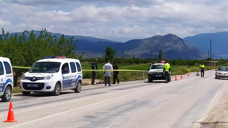 Eşini bıçakladığı için cezaevine giren baba, tahliye olunca oğlunu öldürdü!