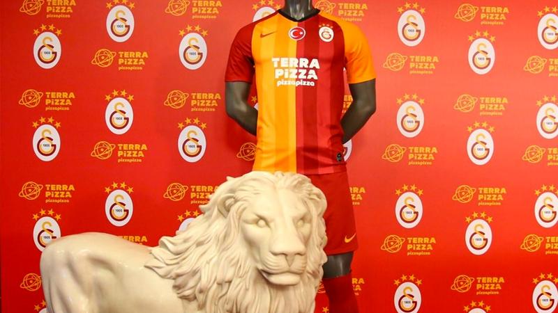 Galatasaray'da Terra Pizza sponsorluktan çekiliyor