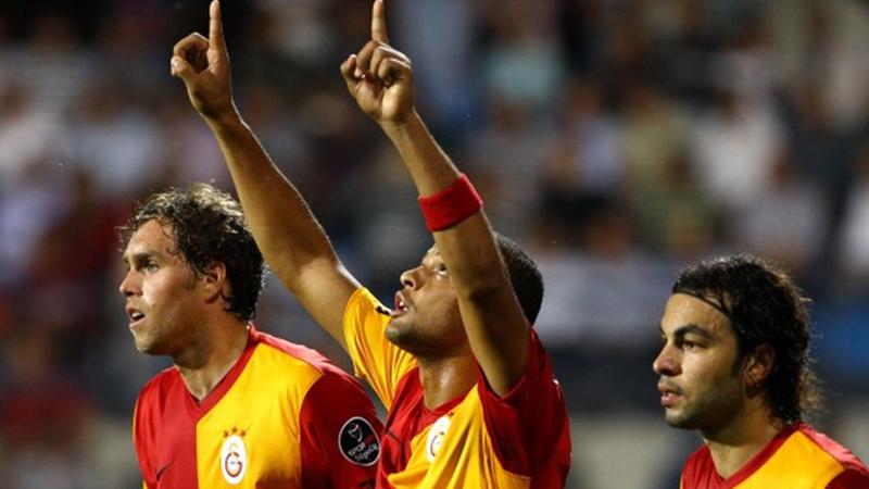 Galatasaray teknik kadrosuna sürpriz isimler katılacak