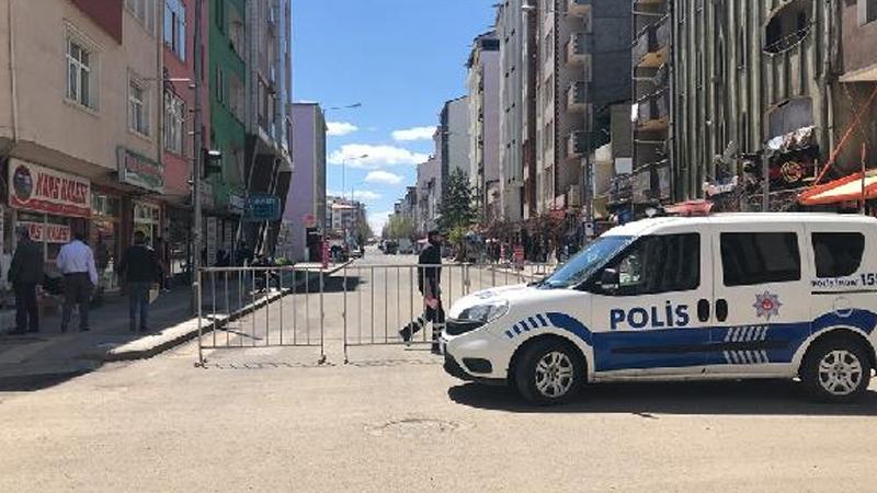 Kars'ta yoğun cadde ve sokaklara maskesiz çıkmak yasaklandı