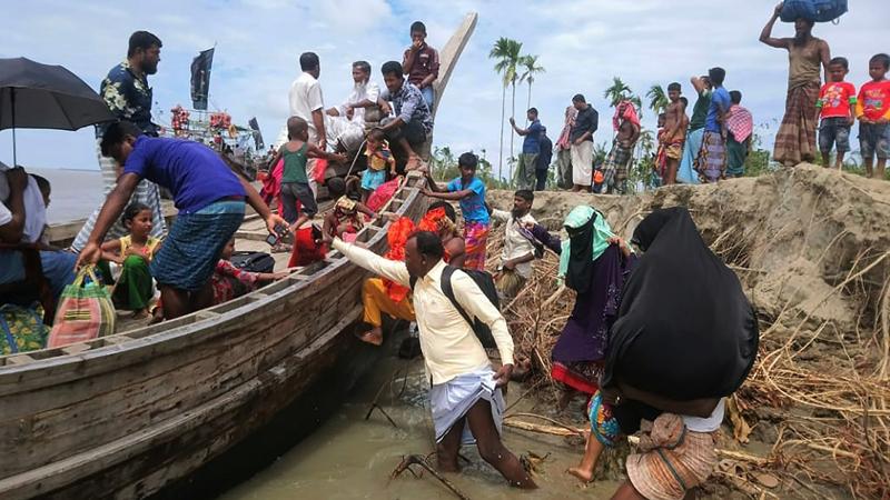 Hindistan ve Bangladeş fırtınaya hazırlanıyor: Milyonlarca kişinin tahliyesi başladı