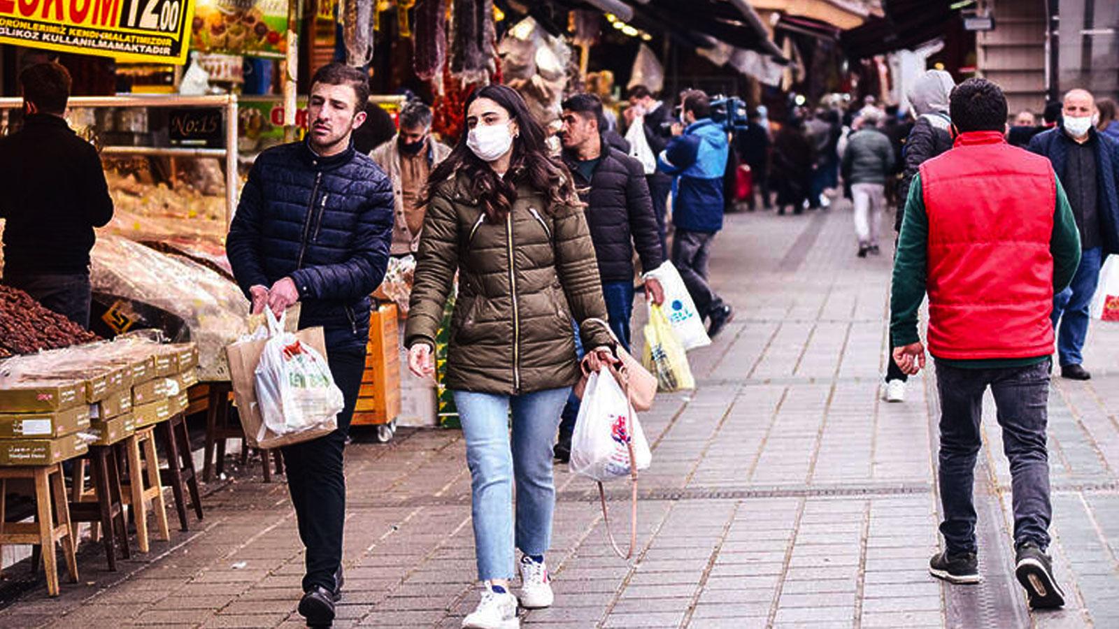 Üç ay süren kısıtlamalar sona erdi; yeni dönemde neler değişecek, Koronavirüs Bilim Kurulu üyeleri ne diyor?