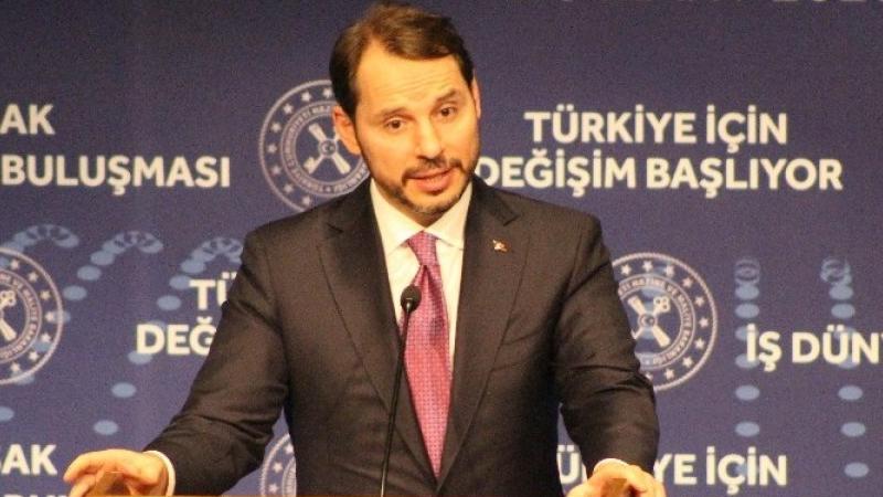 Sabah yazarı Mahmut Övür: Türkiye'nin küresel kuşatmayla boğuştuğu son 2 yılda, CHP medyası en çok Bakan Albayrak'a saldırdı