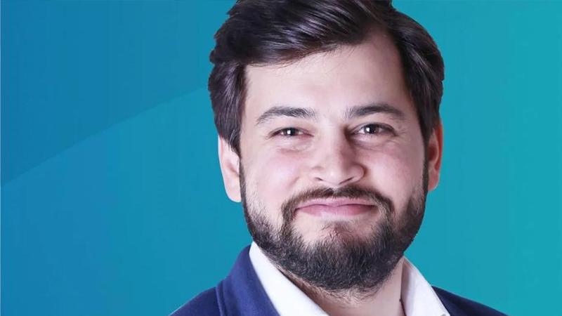 "FETÖ'yle AKP kol kola girdiyse bunu farklı darbecileri tasfiye etmek için yaptı" diyen AKP Medya Başkan Yardımcısı Emre Cemil Ayvalı istifa etti!