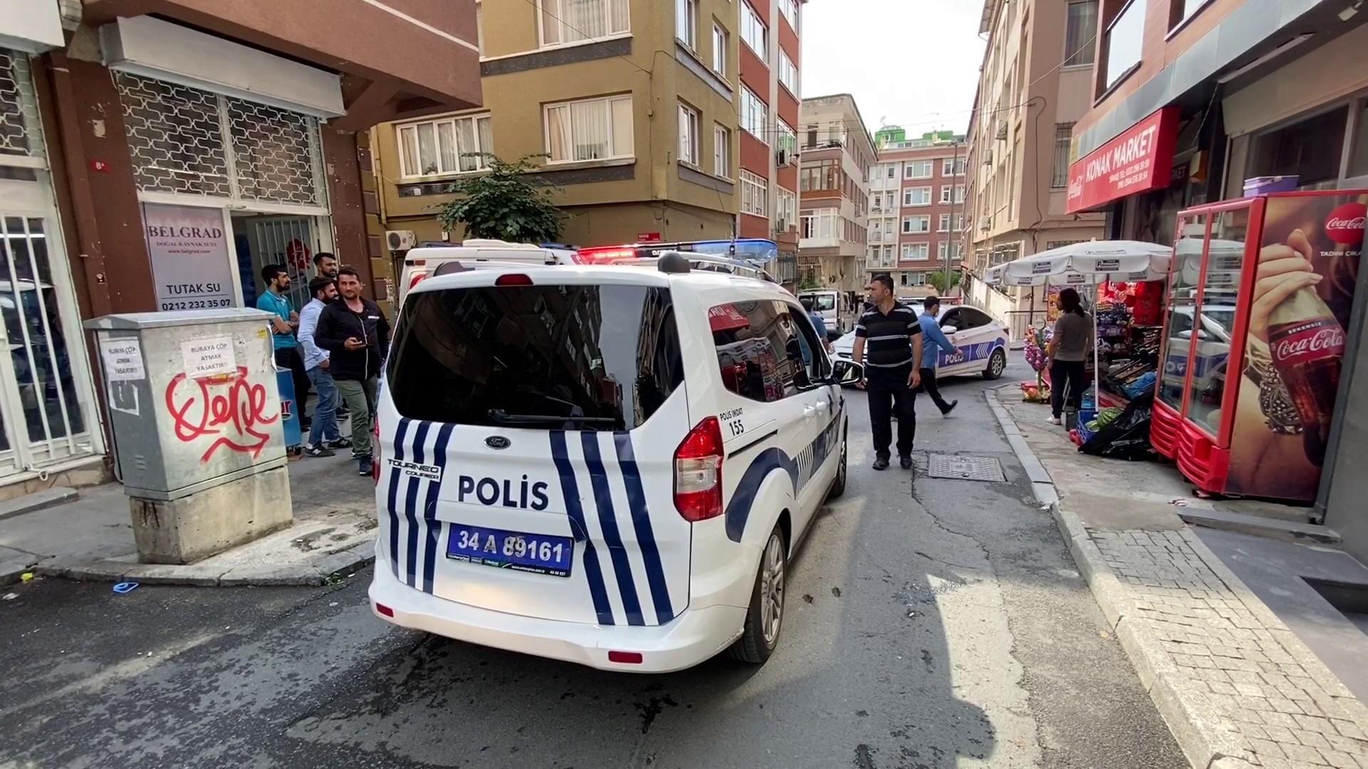 Şişli'de aşırı sürat yapanlar tepki gösterenlere ateş açtı: 3 yaralı