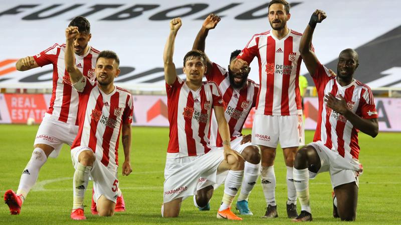 Sivasspor zirve takibini sürdürüyor