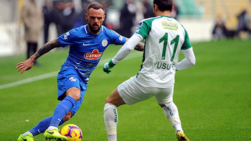 Fenerbahçe aradığı sağ beki Türkiye'de buldu