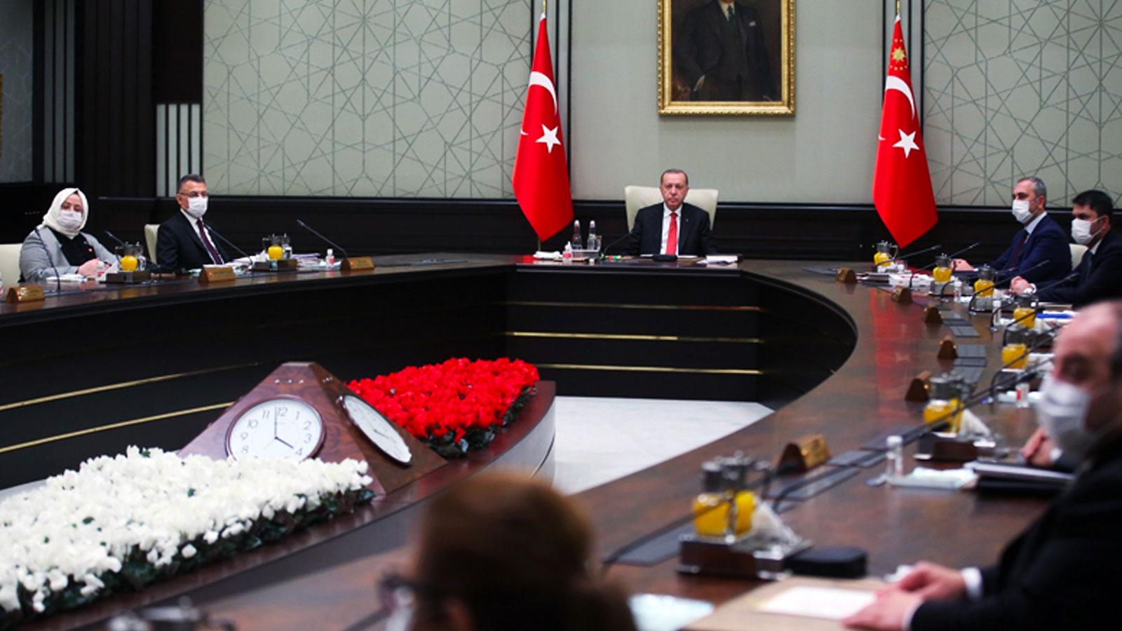 Abdulkadir Selvi: Erdoğan köklü değişiklik üzerinde çalışıyor; kabinede değişimler olacak, bakanlık sayısı artacak