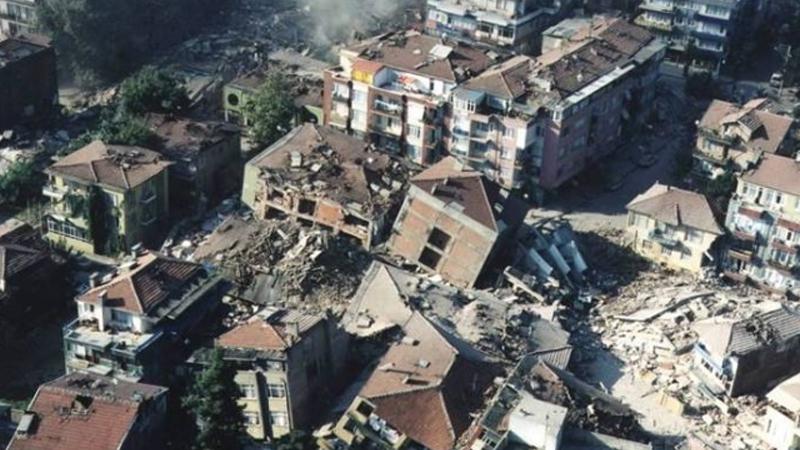 "Türkiye bir deprem fırtınasına yakalanabilir"