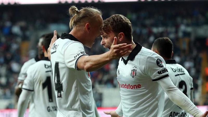 Beşiktaş maaş indirimi ve yeni sözleşmeler için bazı isimlerle masaya oturacak