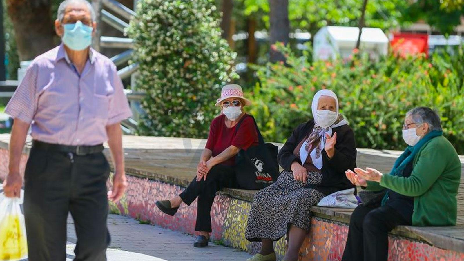 Sözcü yazarı Turan: 65 yaş üstü yalnızca Türkiye'de ayrı bir toplumsal sınıf haline getirildi, yaşlıları ev hapsinde öldürüyorlar!