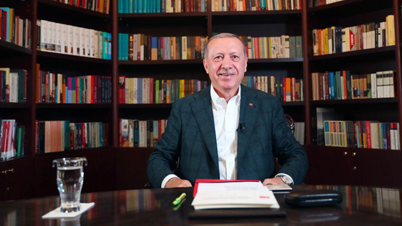 Fatih Altaylı: Erdoğan açısından asıl ve yakın sorun gençliğin 'dislike'ları değil, gençliği böyle bir yayınla ikna edebileceğine inandırmış olanlar