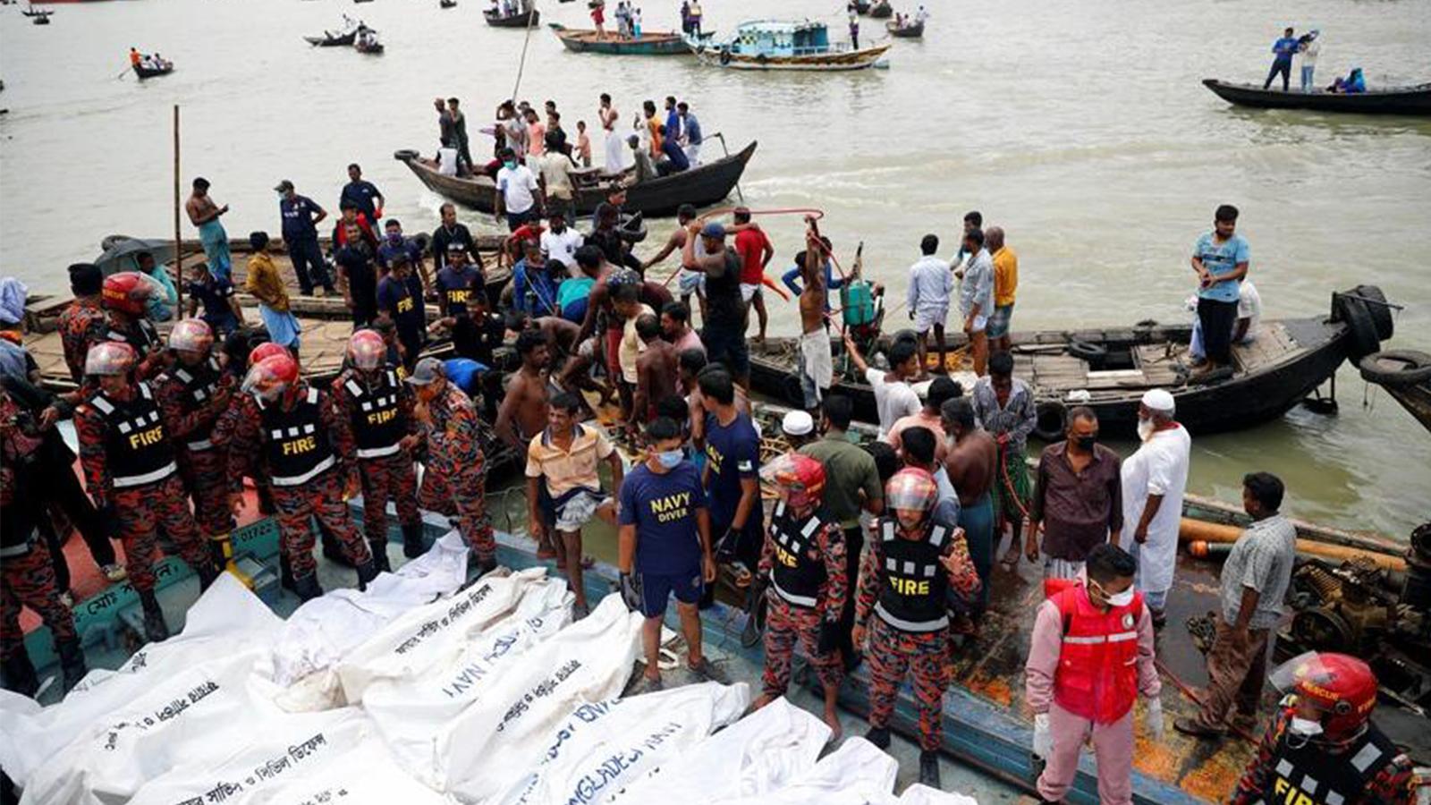 Bangladeş'te feribot kazası: En 30 kişi hayatını kaybetti