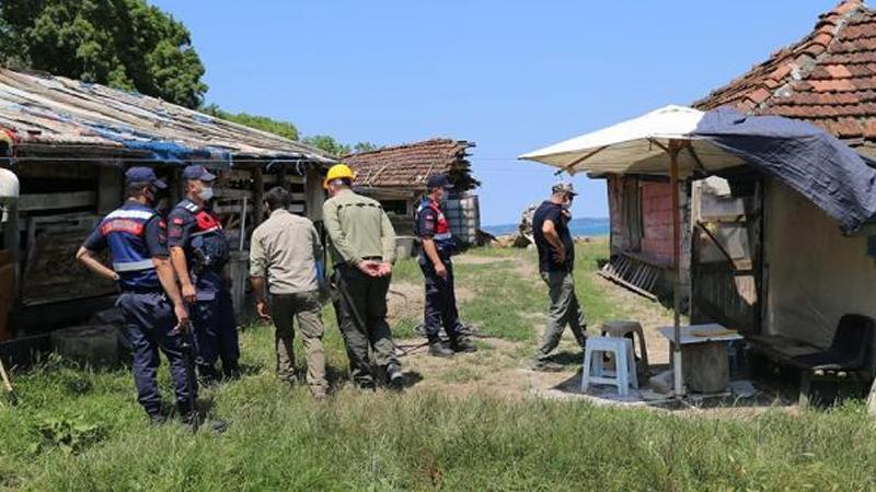 Longoz Ormanları'ndaki kaçak yapılar yıkıldı