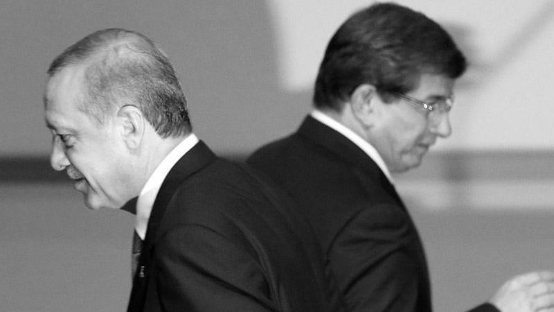 Ahmet Davutoğlu, HDP'li isimlerin gözaltına alınmasını eleştirdi: Esas bu tutarsız tavır terör örgütünün ekmeğine yağ sürer