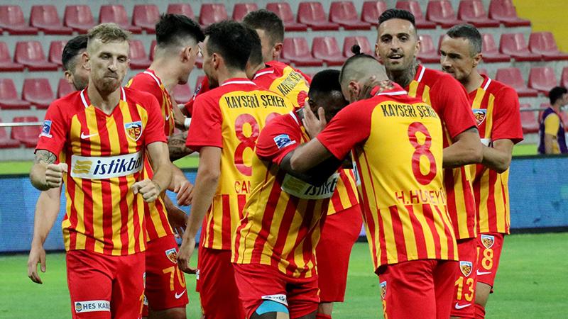 Kayserispor, Beşiktaş'ı 3 golle geçti!