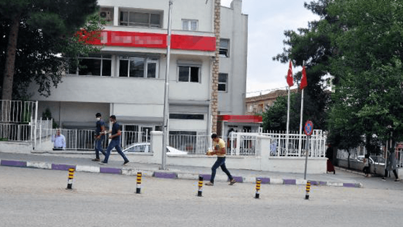 Banka müdürünün Koronavirüs testi pozitif çıktı, çalışanlar karantinaya alındı