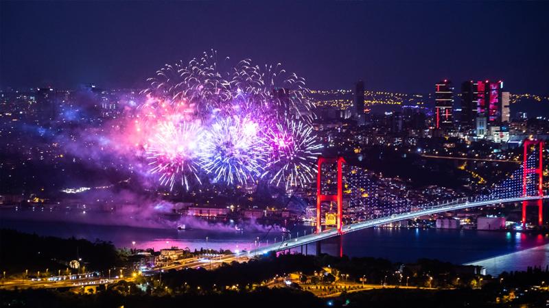 Ekrem İmamoğlu: Bundan sonra havai fişek görünce aklımıza Sakarya gelecek, artık İstanbul'da kullanmayacağız